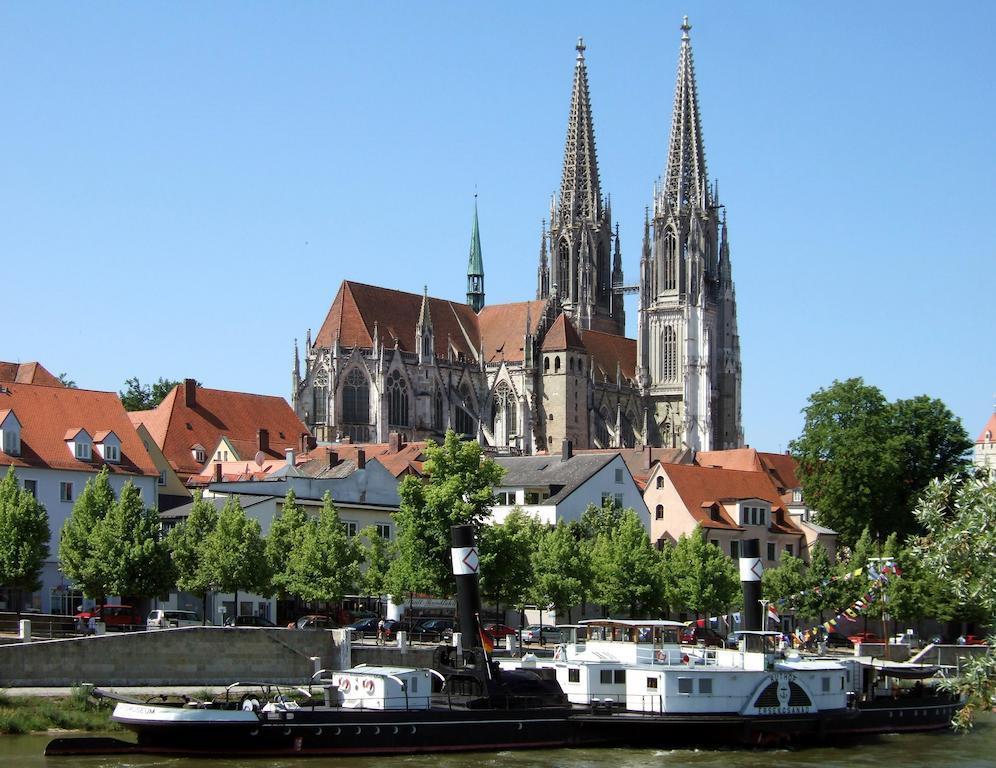 Apartments Hofgarten Регенсбург Номер фото