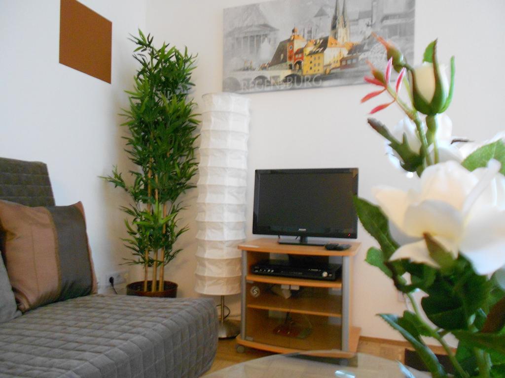 Apartments Hofgarten Регенсбург Номер фото