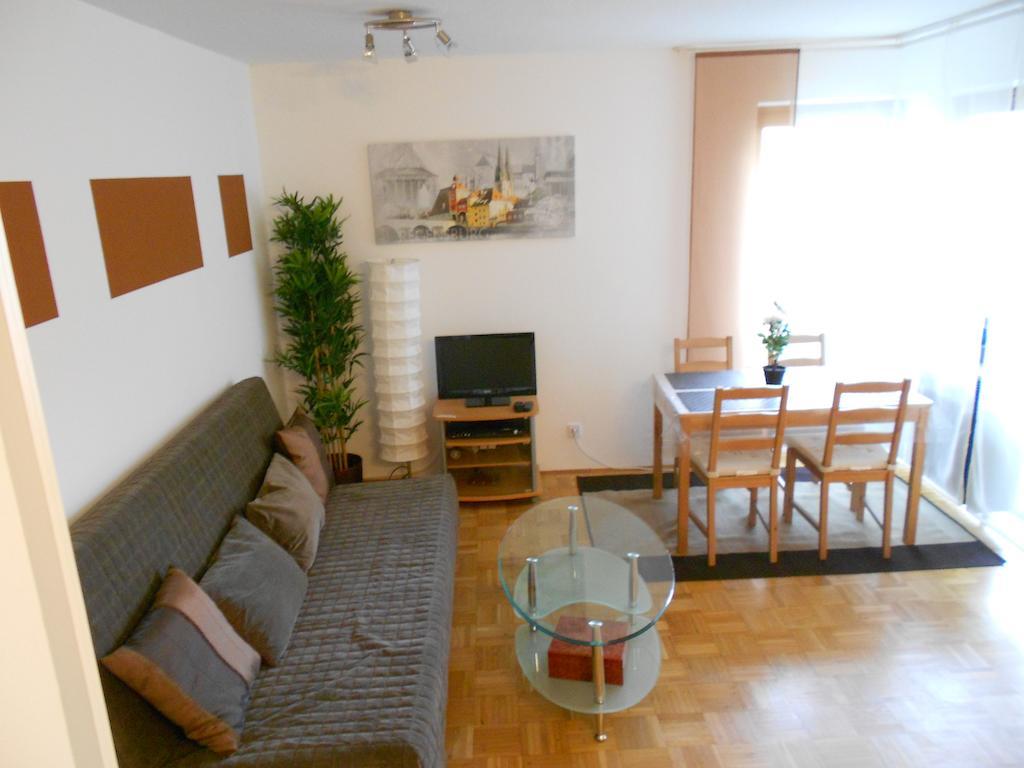 Apartments Hofgarten Регенсбург Номер фото